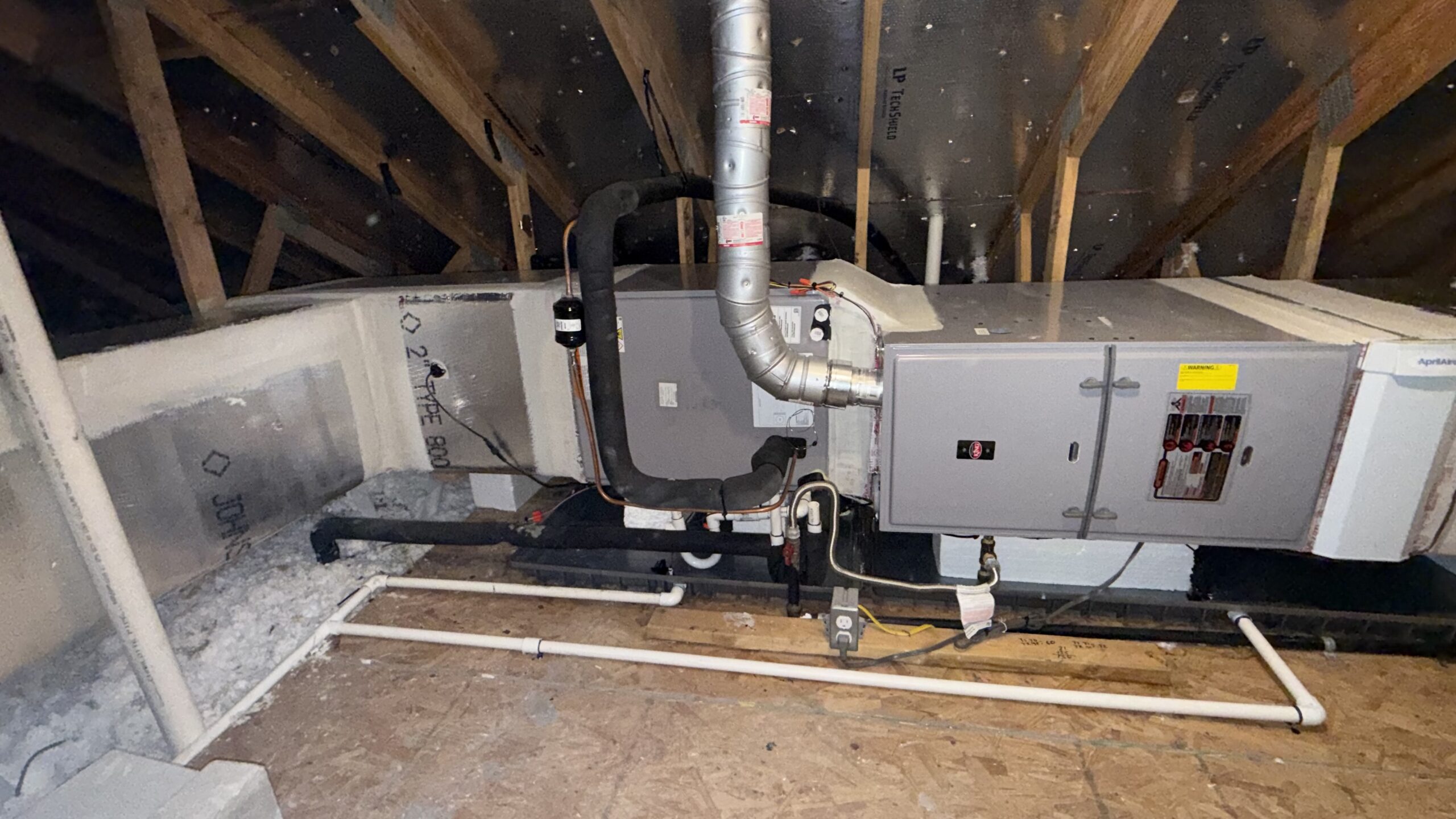 Gas furnace maintenance in San Antonio with Aprilaire filter change